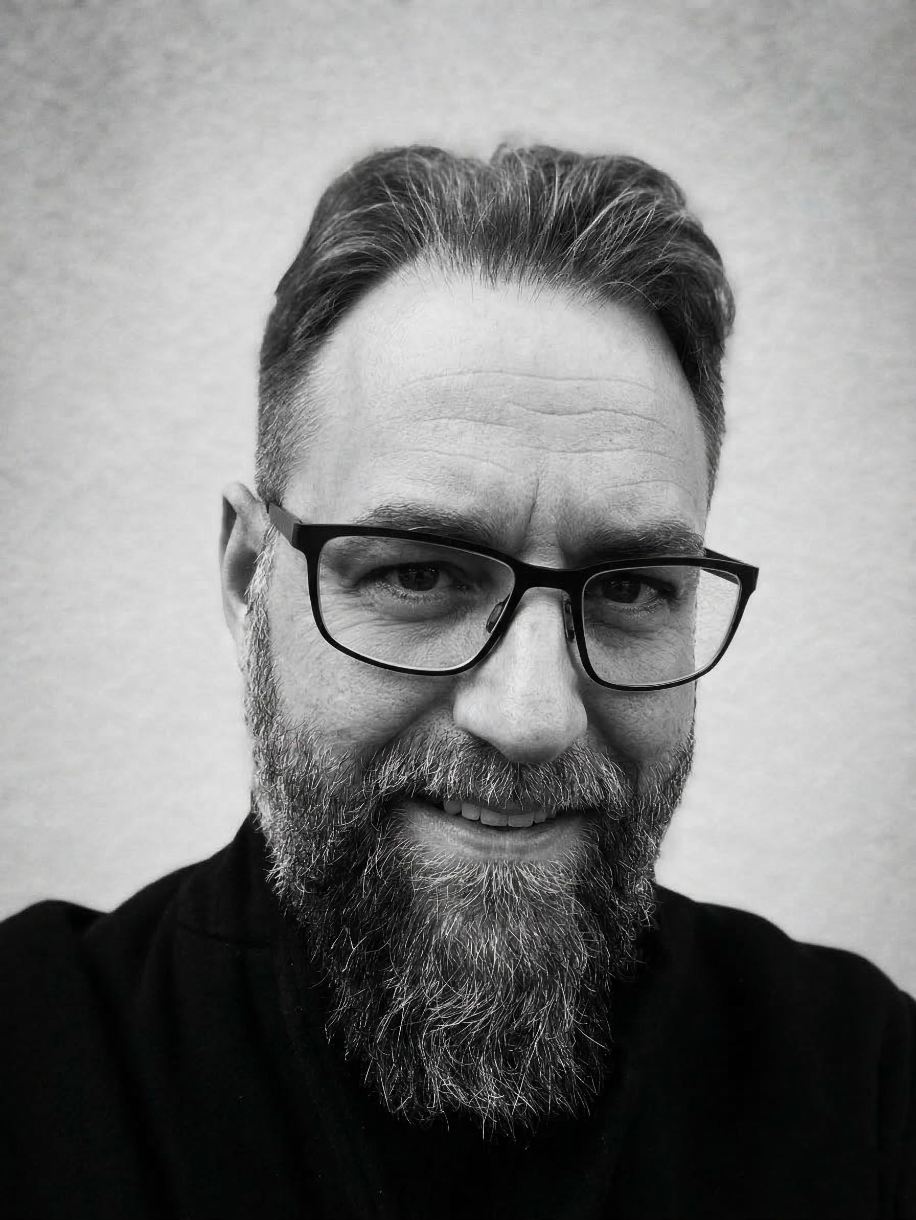 Portrait from the existing Lars Broslet website